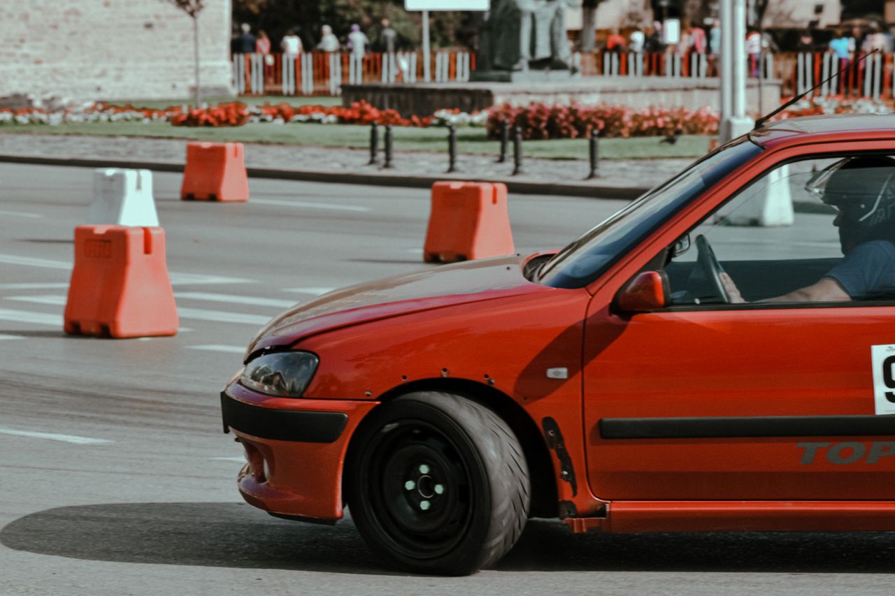 À Genève, My Driving School forme intégralement au permis de conduire